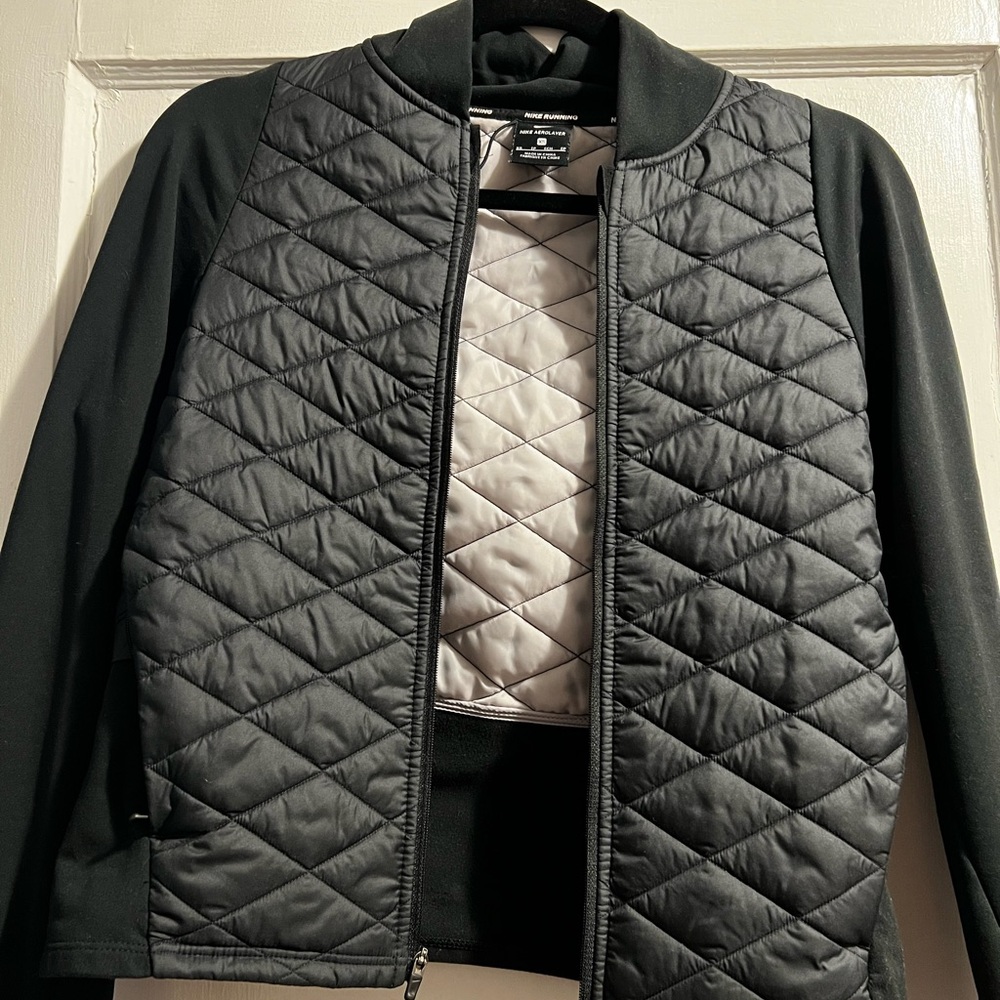 Nike AeroLayer Running Jacket - Black, XS